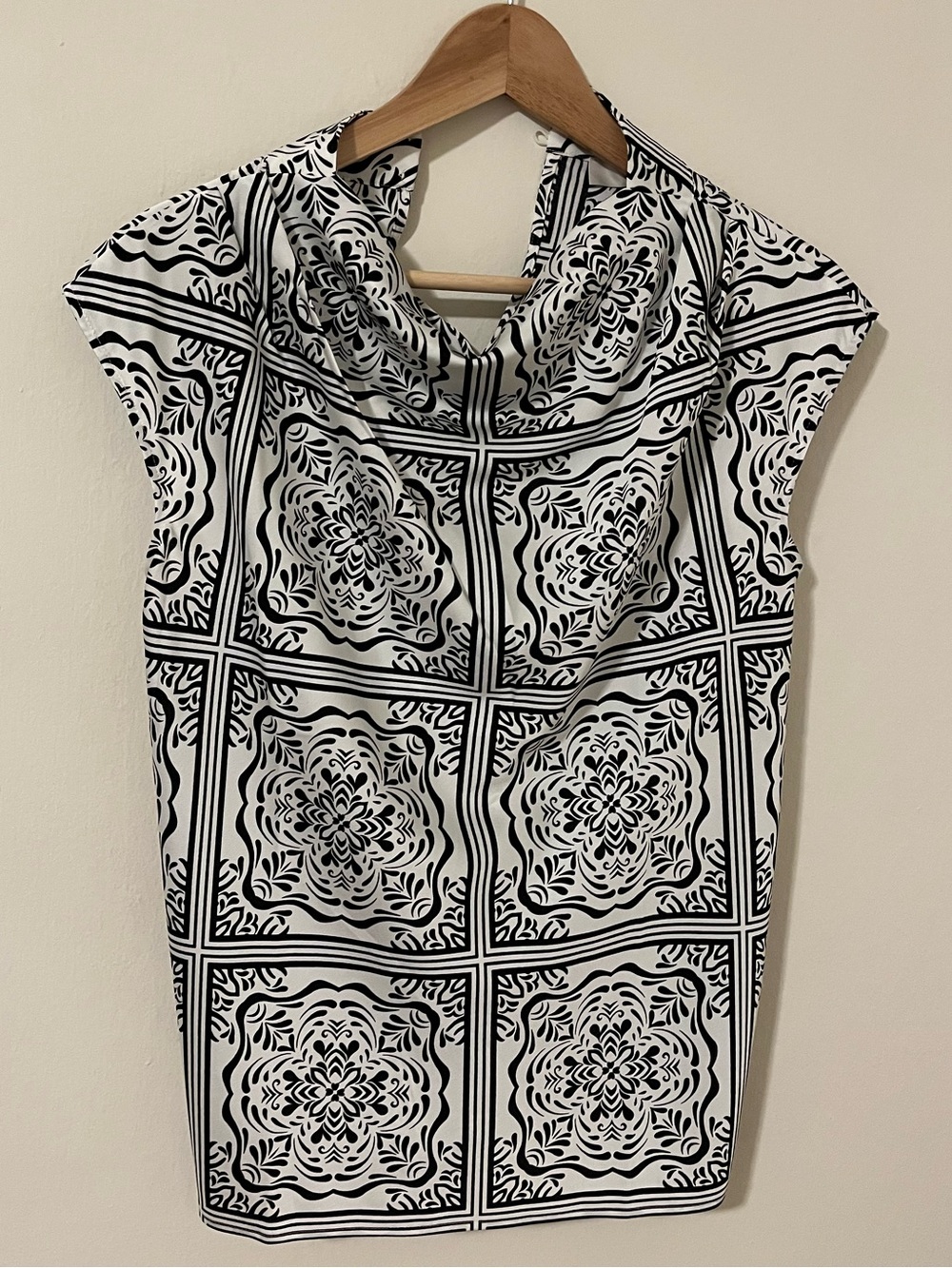LOFT Black and White Printed Cowl-Neck Cap Sleeve Top